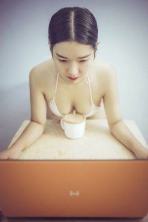 成人免费电影av_免费手机观看